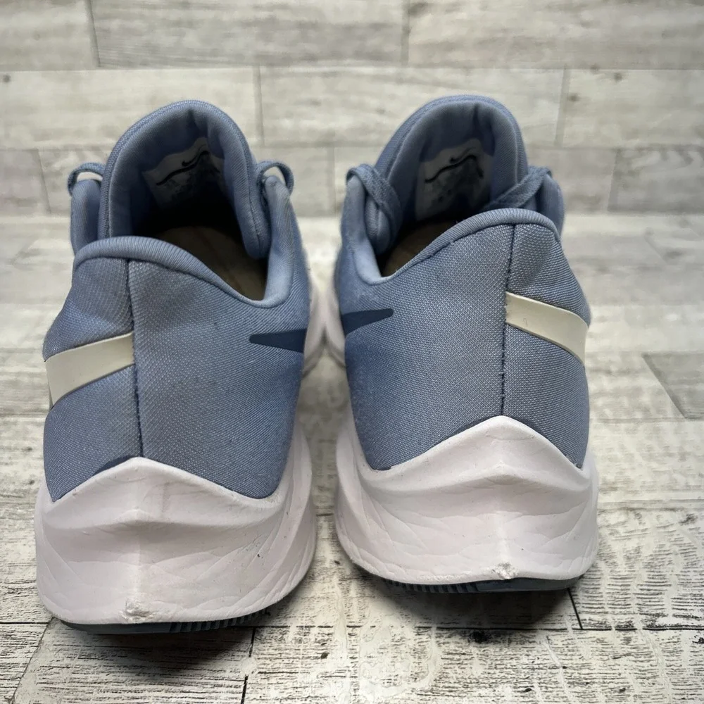 Nike Air Zoom Winflo 6 Indigo Fog Womens Size 7.5 Running Walking Travel Comfort